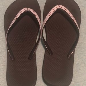 Two flip flops that are brand new